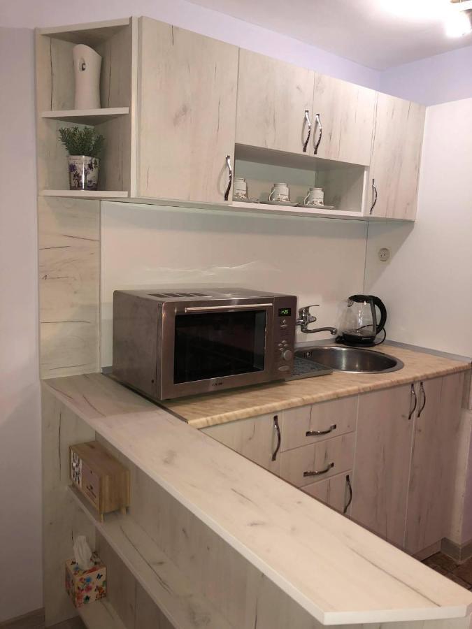 Comfy Studio Apartment By The Flower Market Varna Luaran gambar